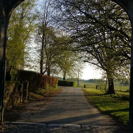 Ferme Du Chateau De Tahier *